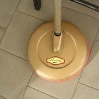 Pulisci tappeti modernariato