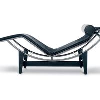 LC4 Chaise longue di Cassina
