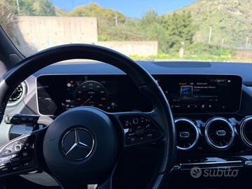 Mercedes Classe B 180 w247