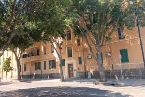 Via Pascoli, In Piccola Palazzina