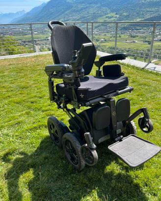 Sedia a rotelle motorizzata iBOT
