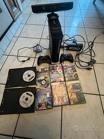 Xbox 360 completa di controller giochi e accessori