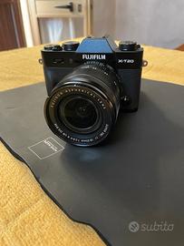 Fujifilm X20 con obiettivo XF18-55 