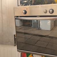 Forno da incasso marca Ariston a gas 