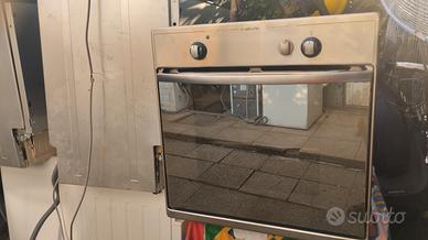 Forno da incasso marca Ariston a gas 