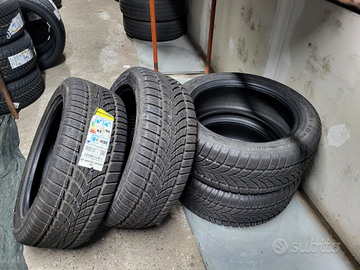 Gomme nuove winter dunlop mercedes 235/50-18 97v