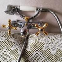 Miscelatore e doccino vasca marca Ideal Standard