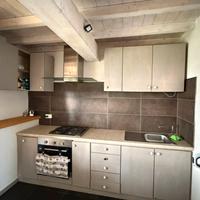 Cucina graziosa in omaggio.