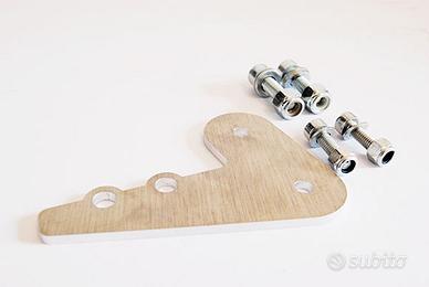 SBINDOLA: Staffa fissaggio centralina vespa 50 125