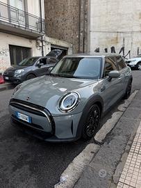 MINI ONE NEOPATENTATI