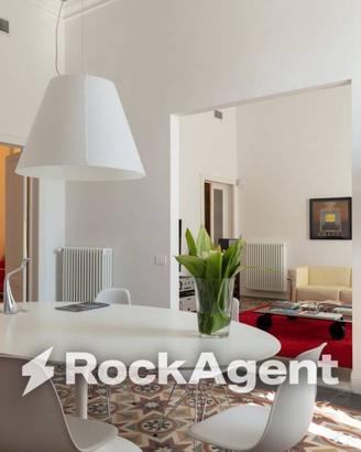 Appartamento di 211 m² con 4 locali e box auto a L