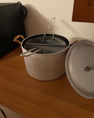 Pentola ballarini con coperchio