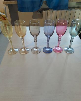 bicchieri liquore