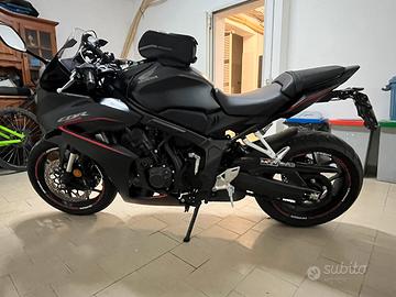 Honda CBR650R