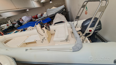 Gommone Arimar 5,40 con yamaha F40/70 e carrello