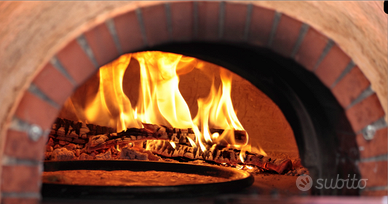 Pizzeria da asporto forno a legna