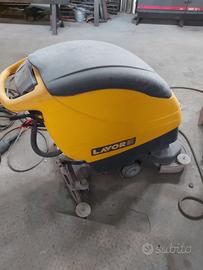 lavasciuga pavimenti