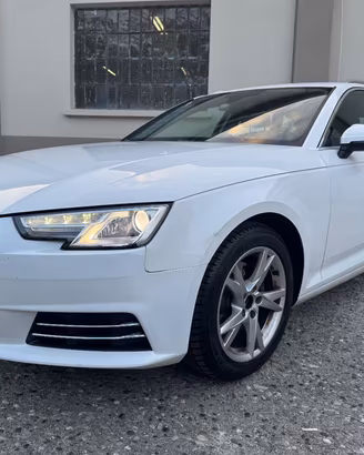 AUDI A4 BUSINESS AVANT 2.0 TDI 150 CV