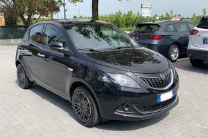 Lancia Ypsilon 1.0 FireFly 5 porte S&S Hybrid Silv