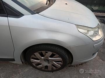Parafango dx citroen c4 anno 2007