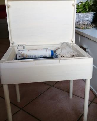 mobiletto sgabello contenitore