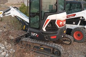 escavatore 27 q.