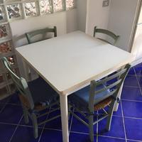 Tavolo e sedie