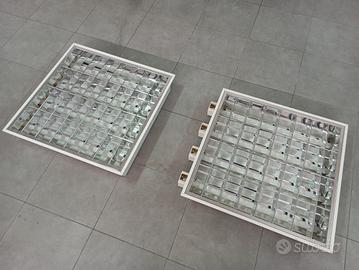 Neon quadrati da ufficio