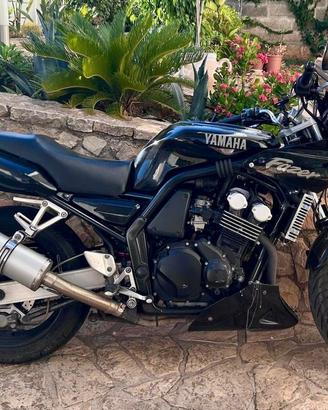 Yamaha FZS 600 Fazer - Moto storica affidabile