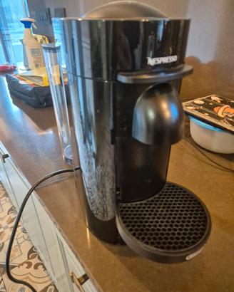 macchinetta caffè NESPRESSO VERTUO ENV150B