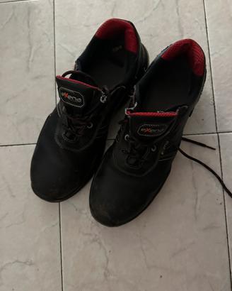 Scarpe antinfortunistica