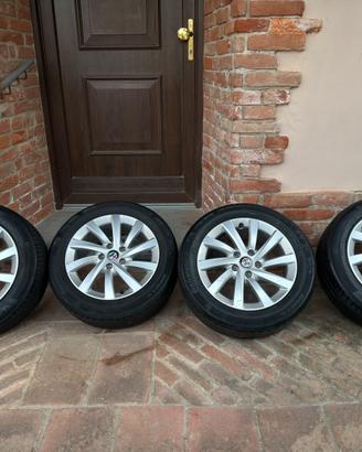 4 Cerchi in lega Alfa Romeo 16” + Gomme 205/55 R16