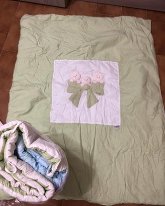 Piumone,paracolpi,trapunta e lenzuolo fatti a mano