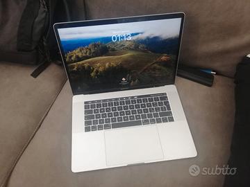 MacBook pro "15 pollici" 2019