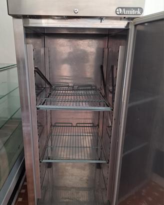 ARMADIO FRIGORIFERO TN INOX  + 2 Vetrine Bibite