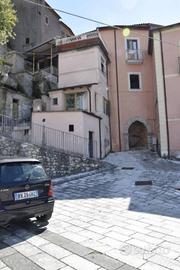 Appartamento di 105 m² con più di 5 locali a Valle