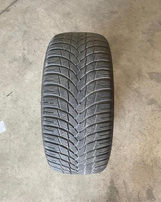 Gomme invernali 225/50 R17  98V