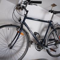 Bici uomo e donna da passeggio 