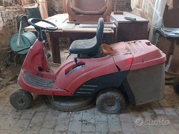 Trattorino tagliaerba Honda 1211