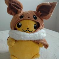 Peluche Pikachu travestito da Eevee 30 cm  morbido