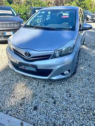 Toyota Yaris 1.4 D-4D 5 porte Lounge