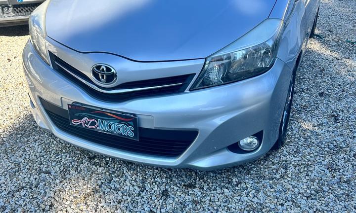Toyota Yaris 1.4 D-4D 5 porte Lounge