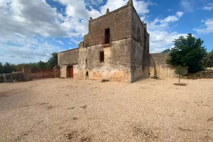 CASA DI CORTE A VILLA CASTELLI