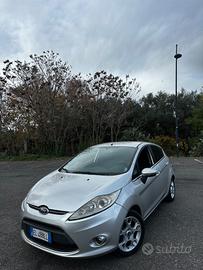 Ford Fiesta Ikon 1.4 5 porte Bz.- GPL