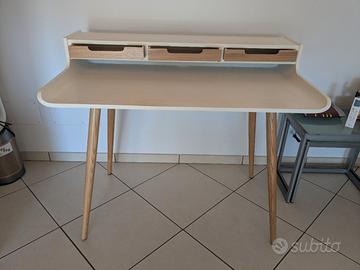scrivania design nordico
