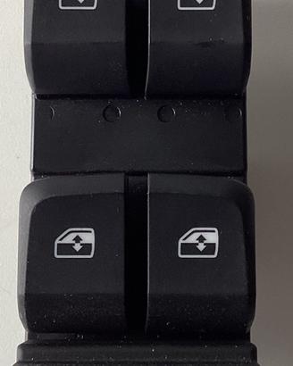 Interruttore alza vetro lato guida montato su Audi