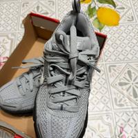 Nike vomero 5