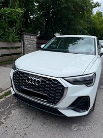 Audi Q3 Sportback 35 1.5 tfsi S-tronic