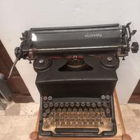 Antica Macchina da scrivere Olivetti M40 