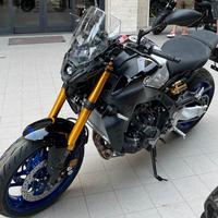 Parabrezza moto Yamaha MT09